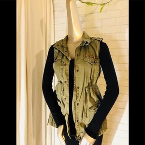 Sleeveless Military Jacket